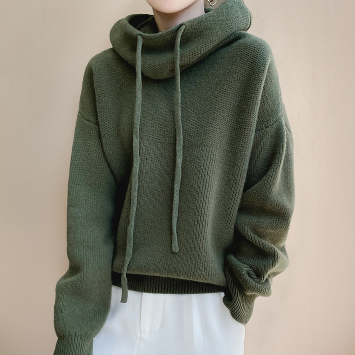 Lia - Sophisticated high-neck sweater for a chic look