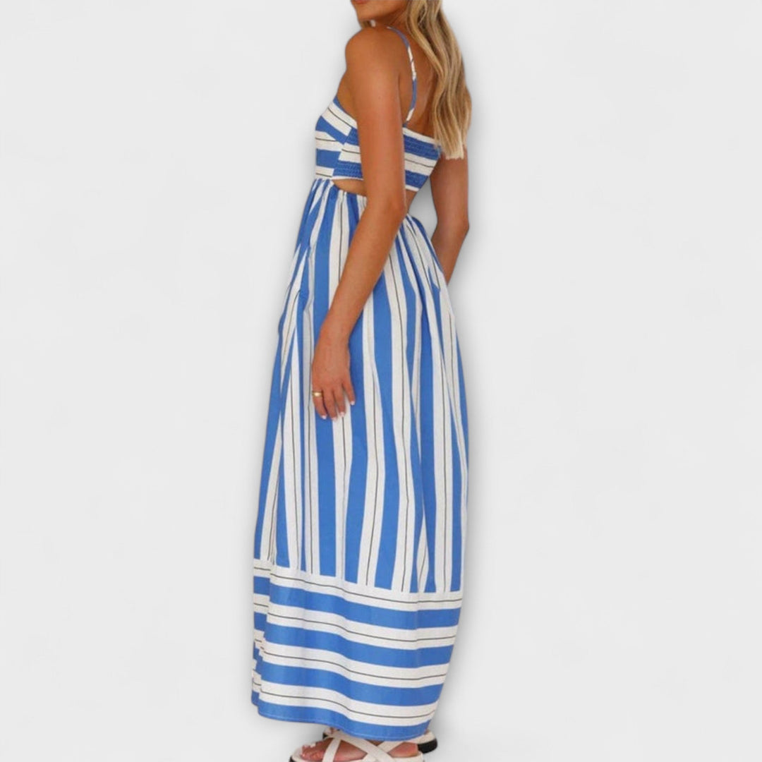 Svea - Maxi Dress in Bare Bloom